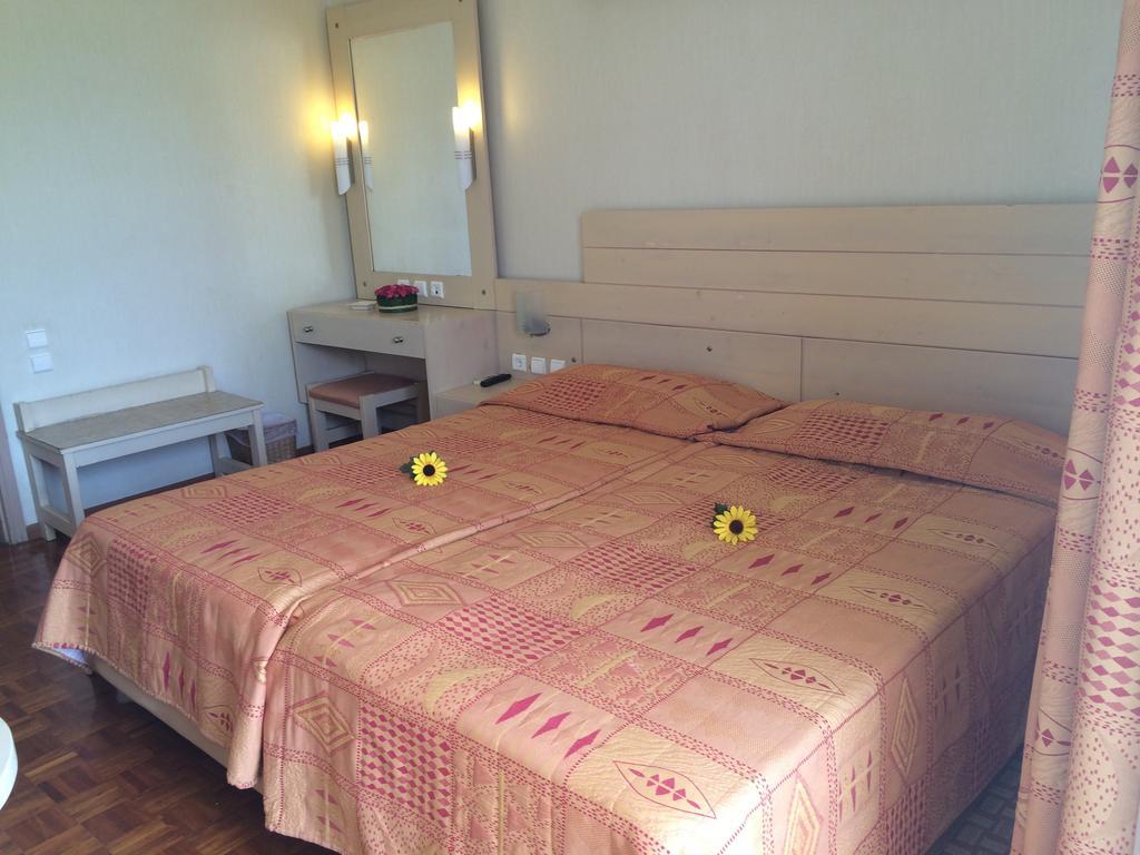 Hotel Kypreos Kamena Vourla Pokoj fotografie